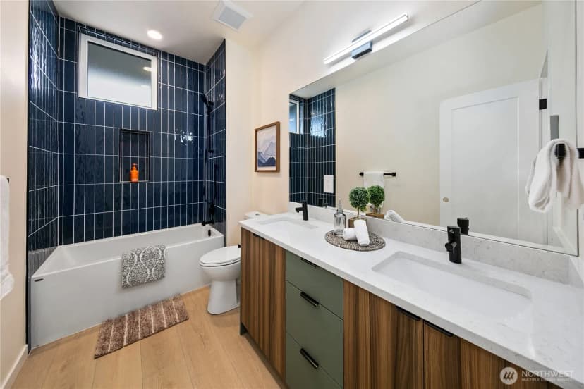 Property photo for 4511 A 34th Avenue S, Seattle photo 15