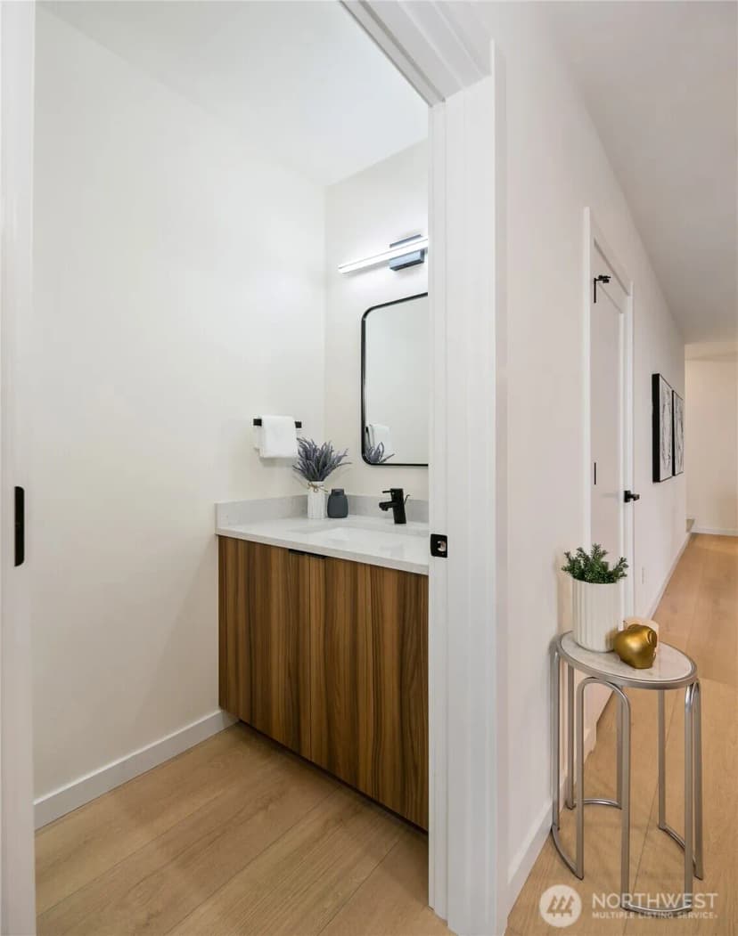 Property photo for 4511 A 34th Avenue S, Seattle photo 12