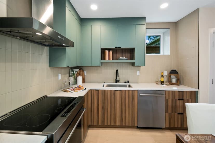 Property photo for 4511 A 34th Avenue S, Seattle photo 6