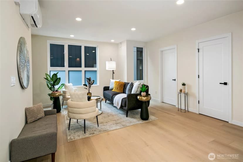 Property photo for 4511 A 34th Avenue S, Seattle photo 10