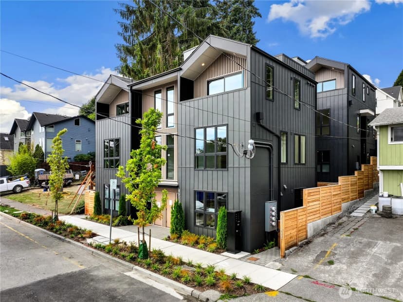 Property photo for 4511 A 34th Avenue S, Seattle photo 36