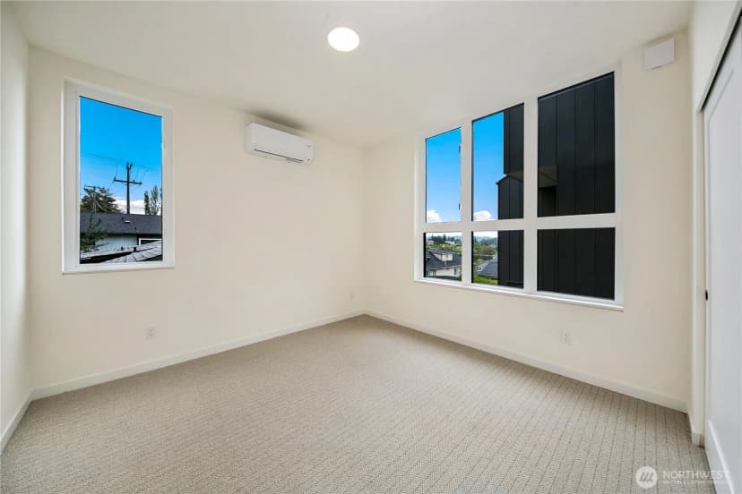 Property photo for 4511 A 34th Avenue S, Seattle photo 16