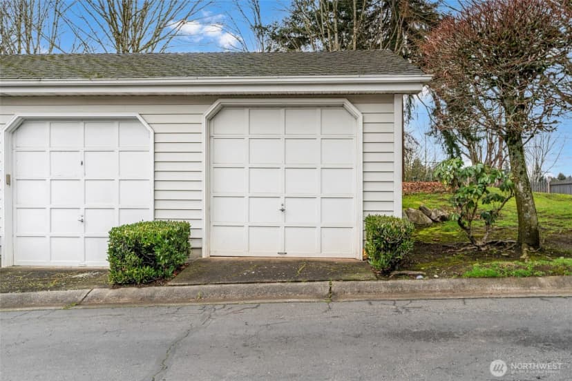 Property photo for 18604 48th Place S, Sea Tac photo 30