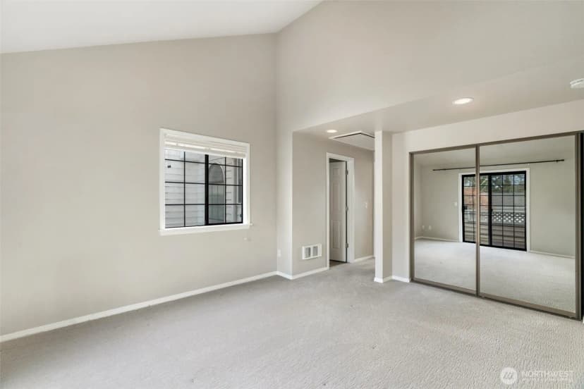 Property photo for 18604 48th Place S, Sea Tac photo 16