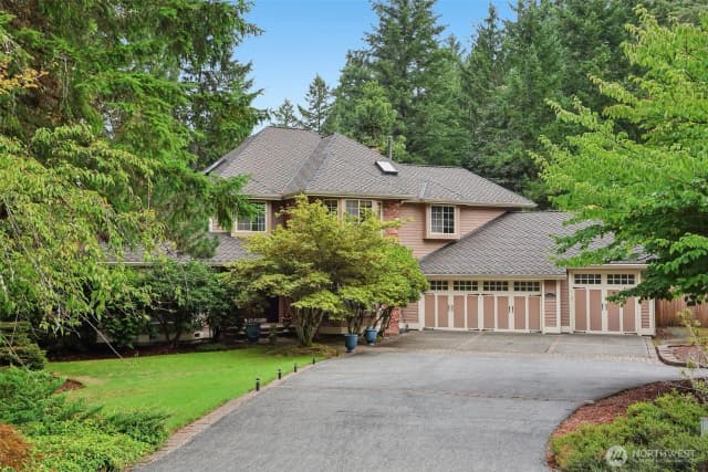Property photo for 18452 Ne 199th St, Woodinville