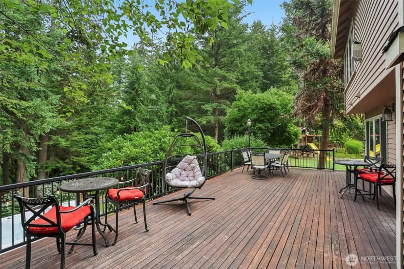 Property photo for 18452 Ne 199th St, Woodinville photo 28