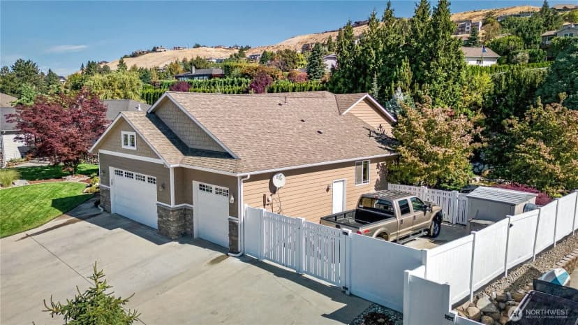 Property photo for 609 Ne 19th Street, East Wenatchee photo 24