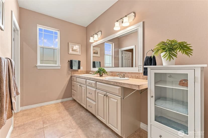 Property photo for 609 Ne 19th Street, East Wenatchee photo 19