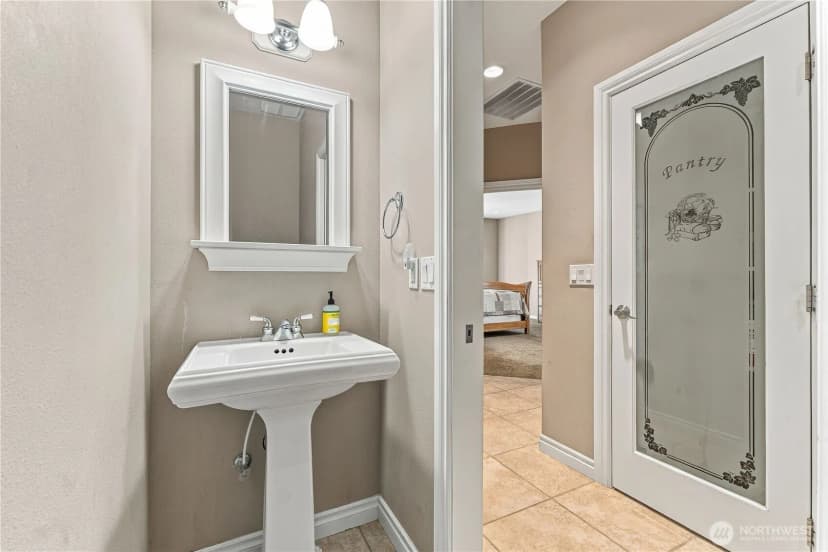 Property photo for 609 Ne 19th Street, East Wenatchee photo 12