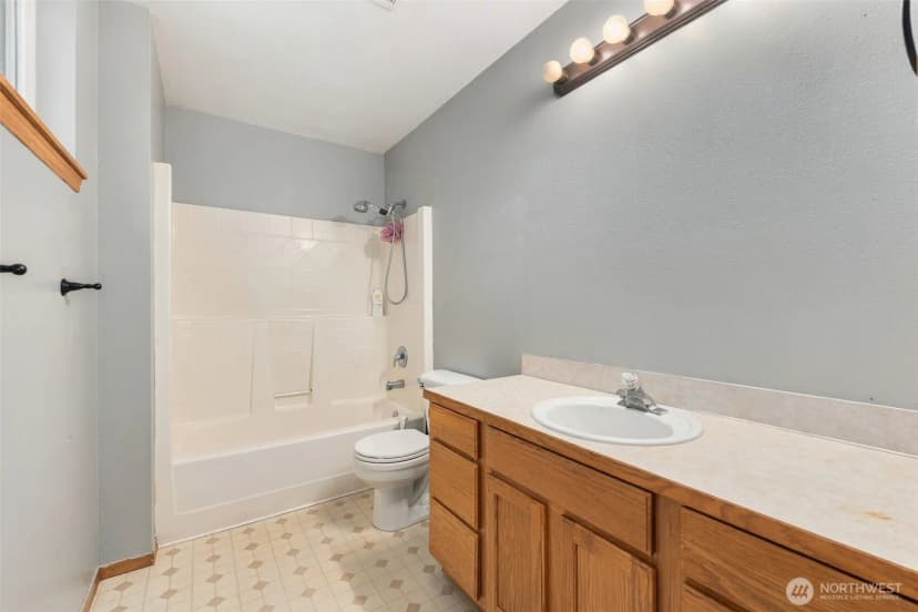 Property photo for 7721 Locust Avenue E, Bonney Lake photo 21
