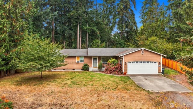 Property photo for 7721 Locust Avenue E, Bonney Lake