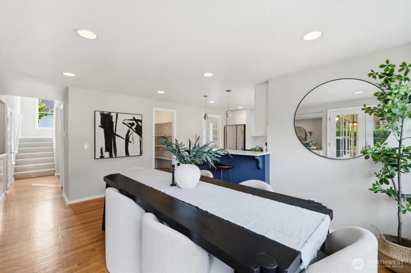Property photo for 560 N 76th Street, Seattle photo 10