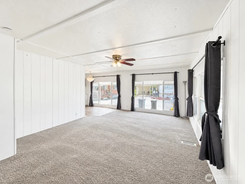 Property photo for 2322 Tacoma Road E #9, Puyallup photo 3