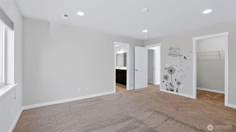 Property photo for 18801 124th Avenue Se, Renton photo 24
