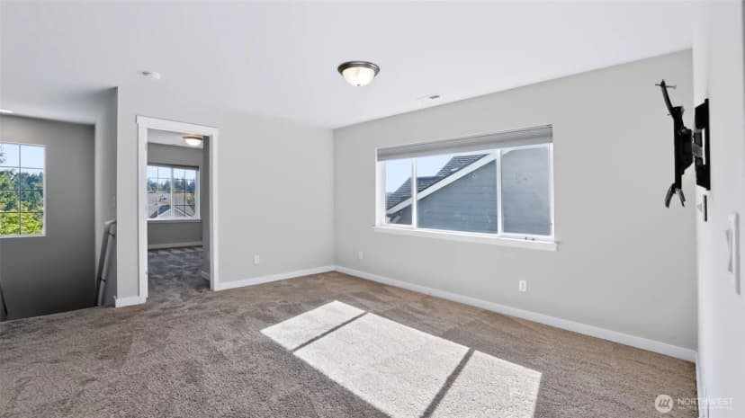 Property photo for 18801 124th Avenue Se, Renton photo 18