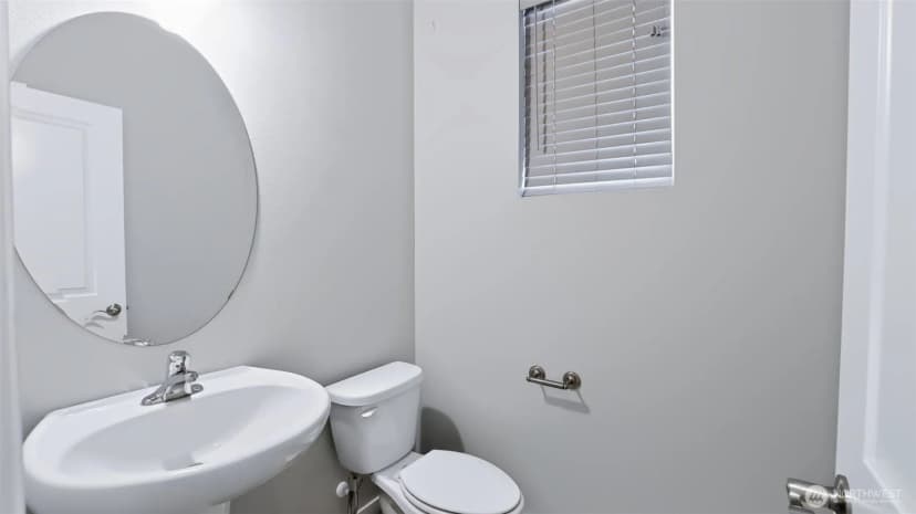 Property photo for 18801 124th Avenue Se, Renton photo 11