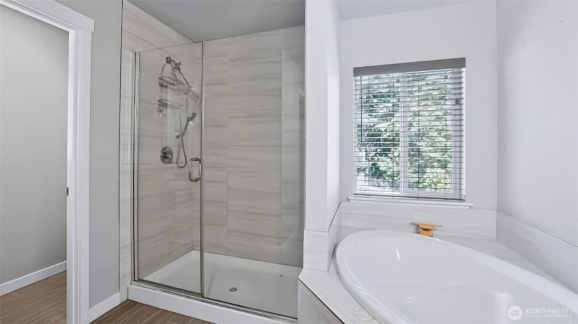 Property photo for 18801 124th Avenue Se, Renton photo 27
