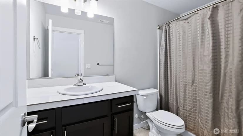 Property photo for 18801 124th Avenue Se, Renton photo 20