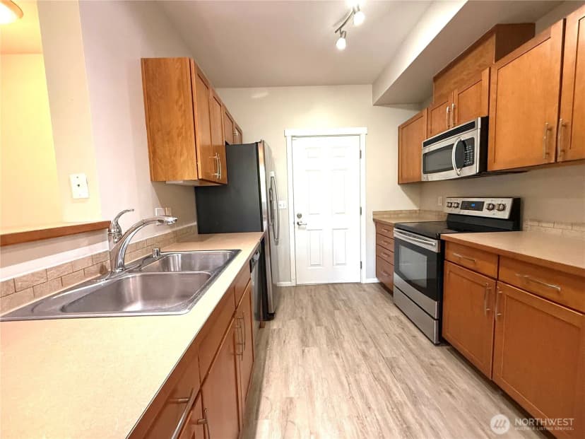 Property photo for 4030 S 213 Court #g, Sea Tac photo 6