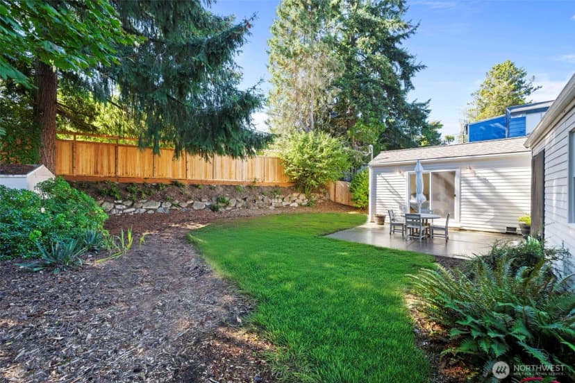 Property photo for 8225 22nd Place Ne, Seattle photo 24