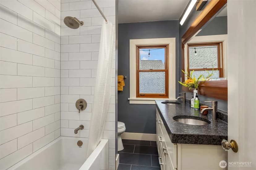 Property photo for 7426 Keen Way N, Seattle photo 14