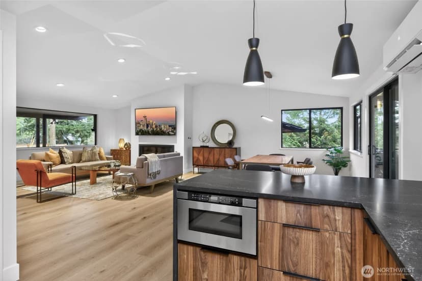 Property photo for 22016 Vine Road, Brier photo 8