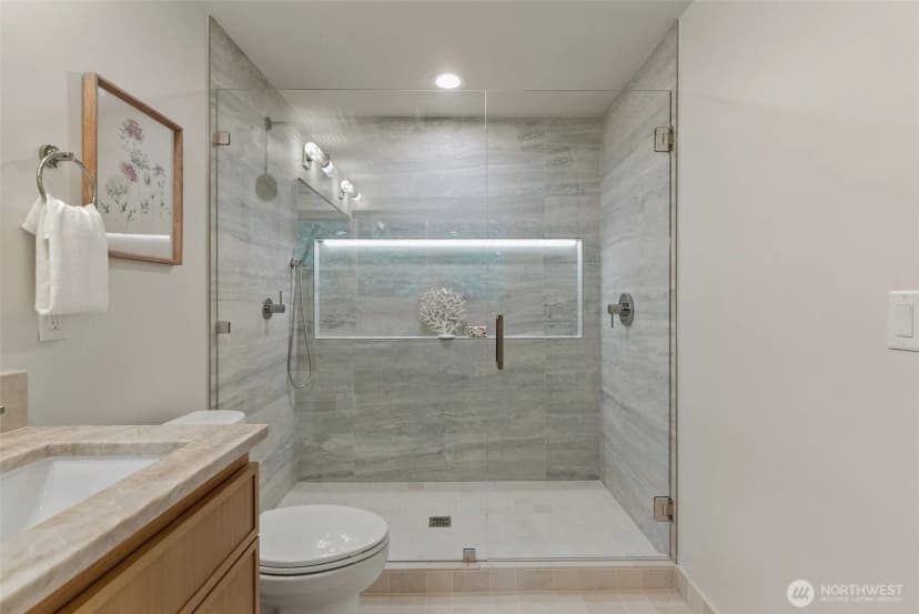 Property photo for 14313 116th Place Ne, Kirkland photo 16