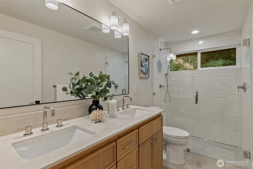 Property photo for 14313 116th Place Ne, Kirkland photo 18
