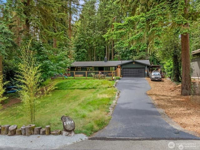 Property photo for 22914 2nd Avenue Se, Bothell photo 5