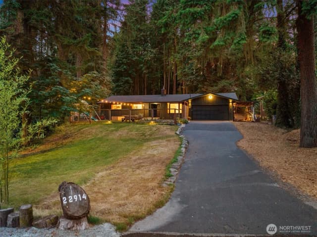 Property photo for 22914 2nd Avenue Se, Bothell photo 4
