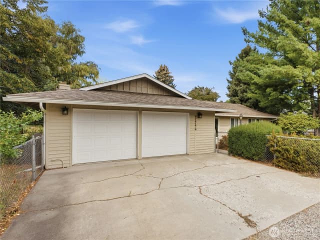 Property photo for 2446 N Ashland Avenue, East Wenatchee photo 3