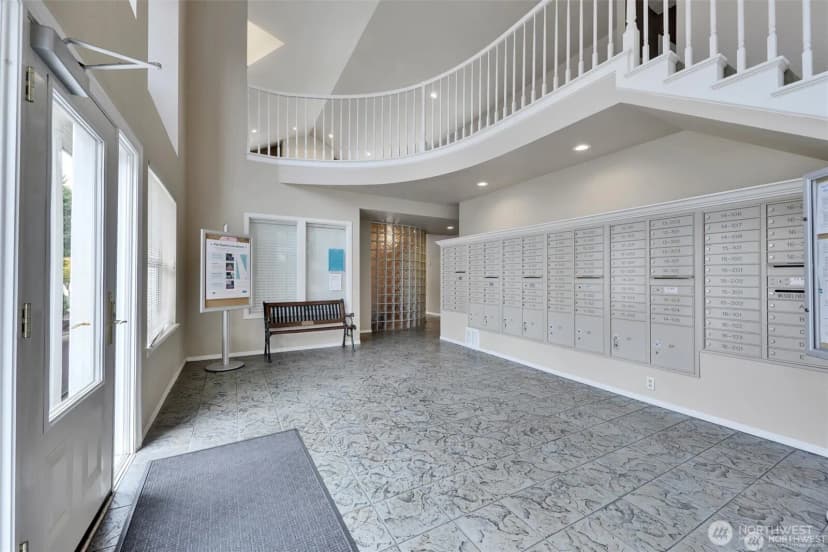 Property photo for 2610 118th Avenue Se #5-202, Bellevue photo 27