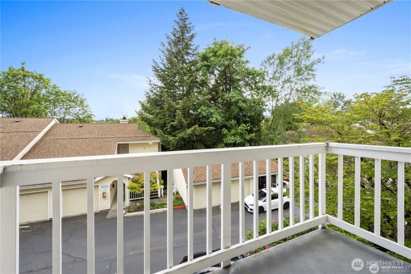 Property photo for 2610 118th Avenue Se #5-202, Bellevue photo 20