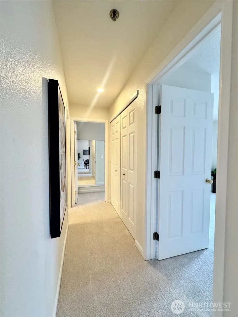 Property photo for 2610 118th Avenue Se #5-202, Bellevue photo 7