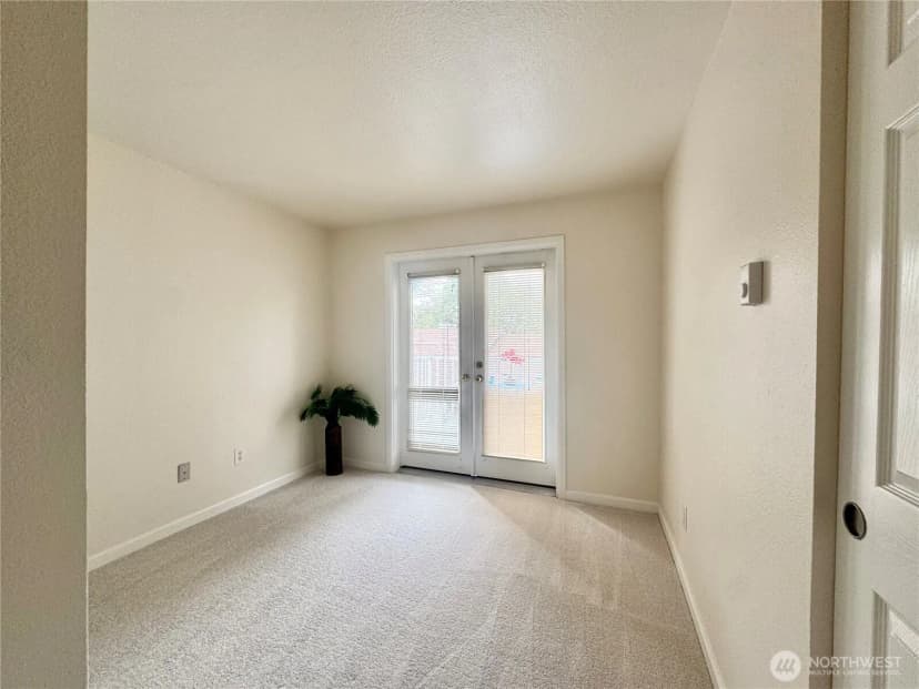 Property photo for 2610 118th Avenue Se #5-202, Bellevue photo 13