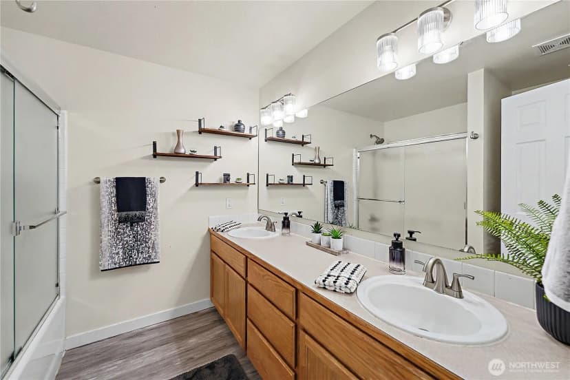 Property photo for 13519 20th Avenue Ct E, Tacoma photo 18