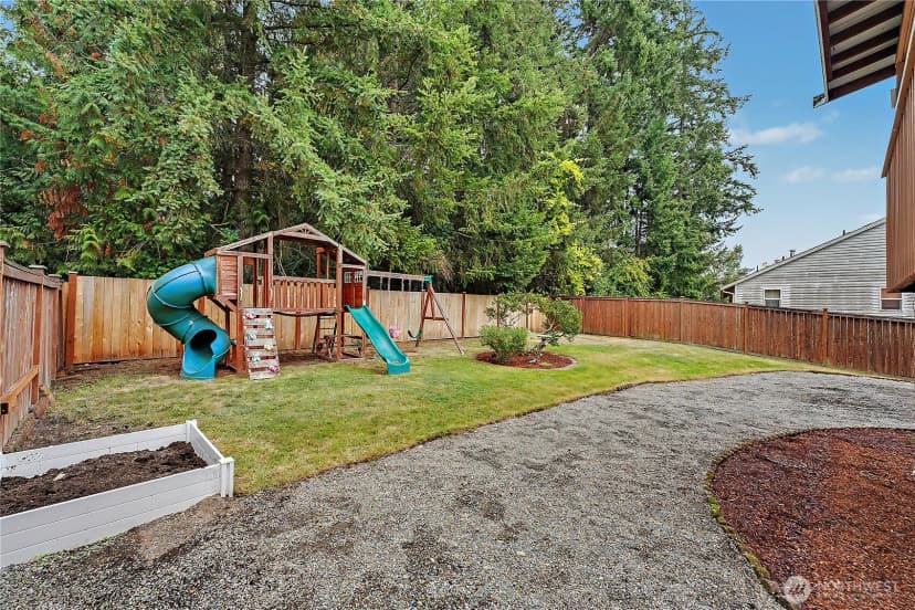 Property photo for 13519 20th Avenue Ct E, Tacoma photo 27
