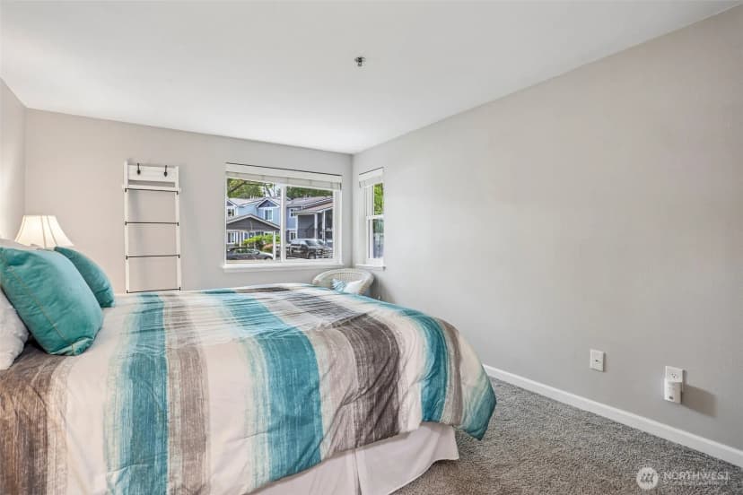 Property photo for 250 Nw Dogwood Street #e104, Issaquah photo 15