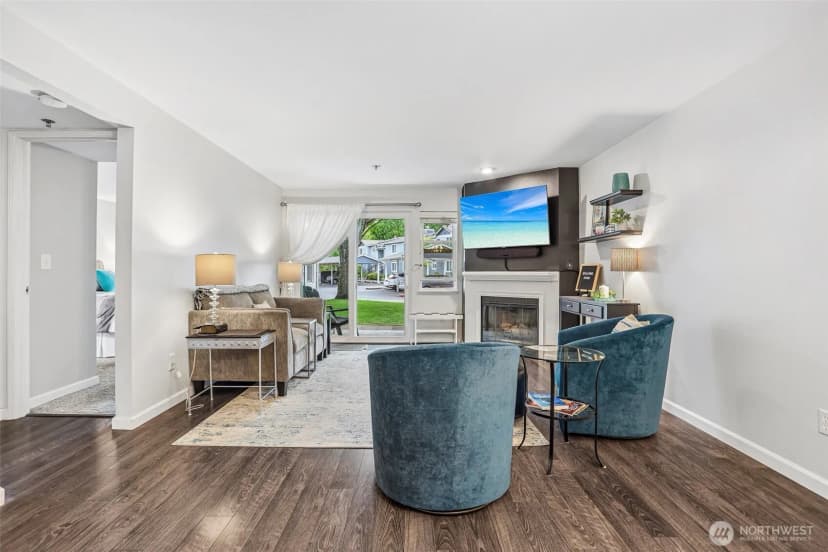 Property photo for 250 Nw Dogwood Street #e104, Issaquah photo 6