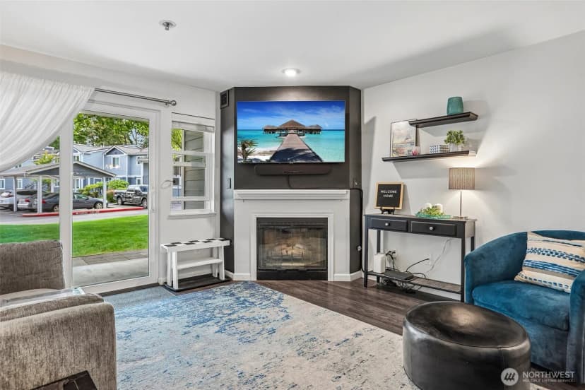 Property photo for 250 Nw Dogwood Street #e104, Issaquah photo 8