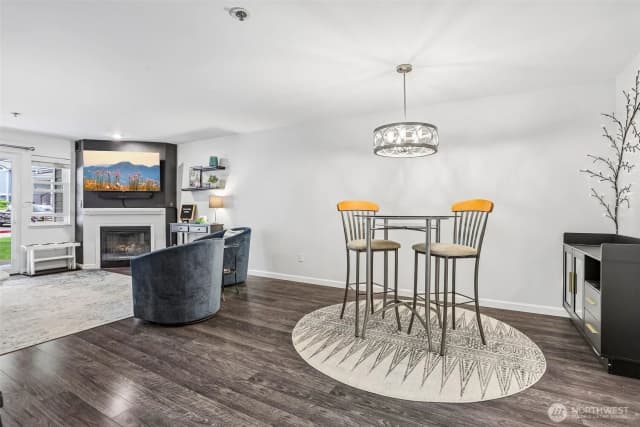 Property photo for 250 Nw Dogwood Street #e104, Issaquah photo 5