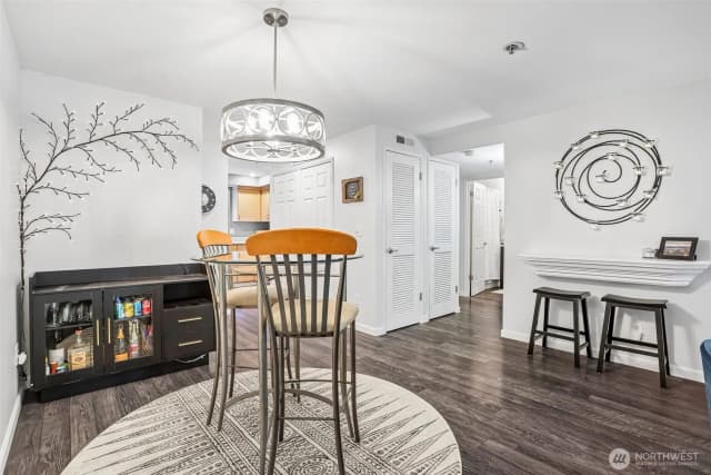 Property photo for 250 Nw Dogwood Street #e104, Issaquah photo 4