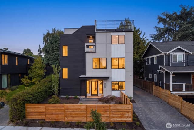 Property photo for 6208 43rd Avenue Ne, Seattle