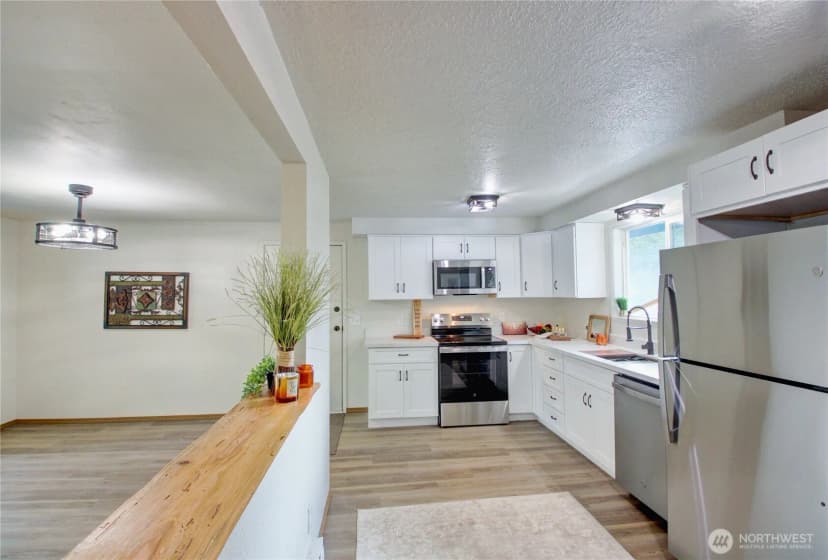 Property photo for 6968 Steelhead Lane, Burlington photo 15