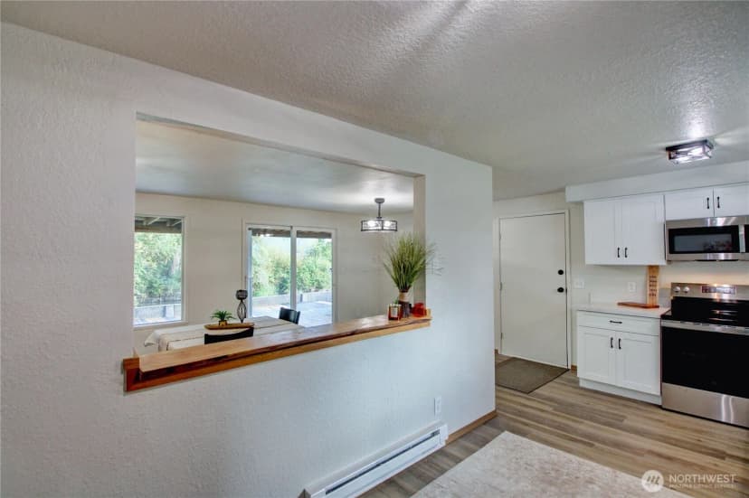 Property photo for 6968 Steelhead Lane, Burlington photo 14
