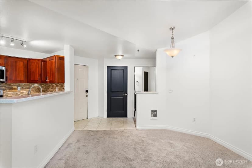 Property photo for 7711 Ne 175th Street #308, Kenmore photo 11