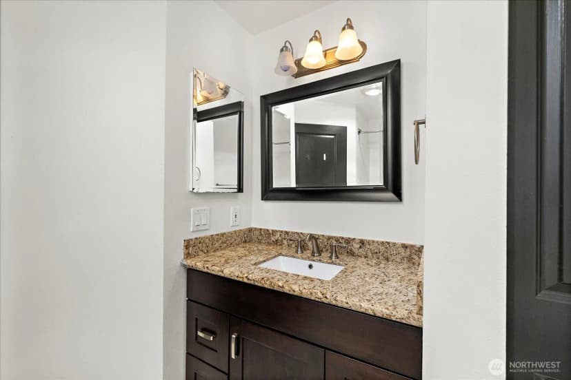 Property photo for 7711 Ne 175th Street #308, Kenmore photo 14