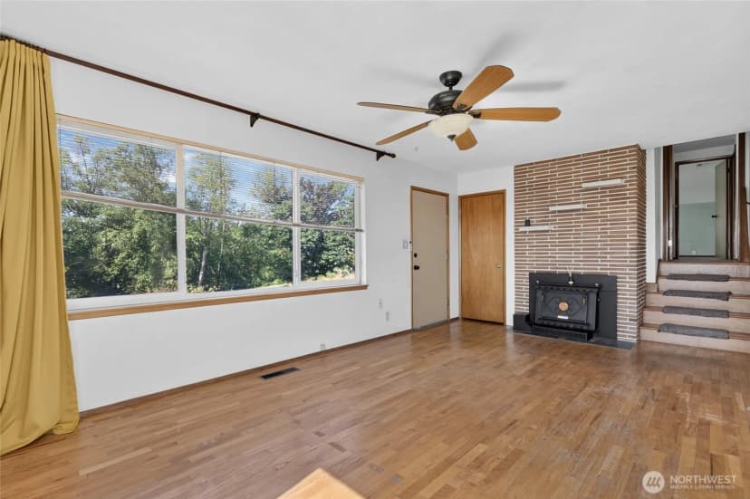 Property photo for 2914 44th Avenue Ne, Tacoma photo 13