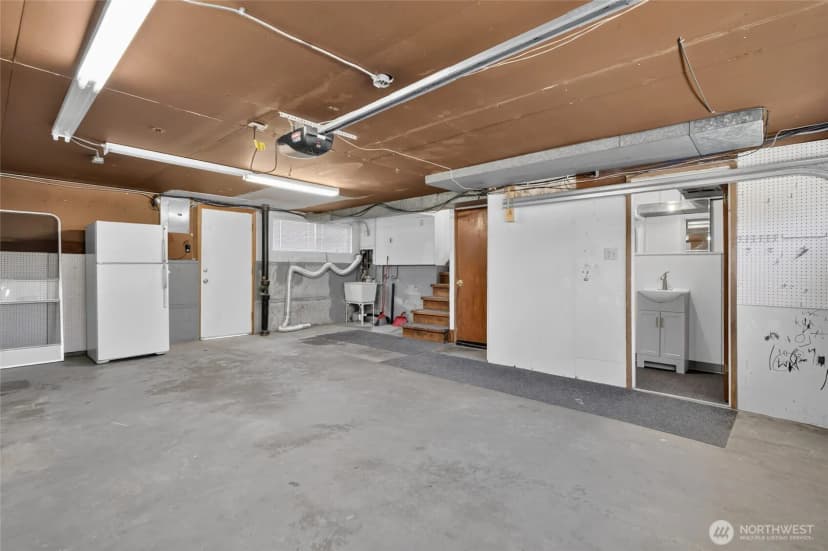 Property photo for 2914 44th Avenue Ne, Tacoma photo 26
