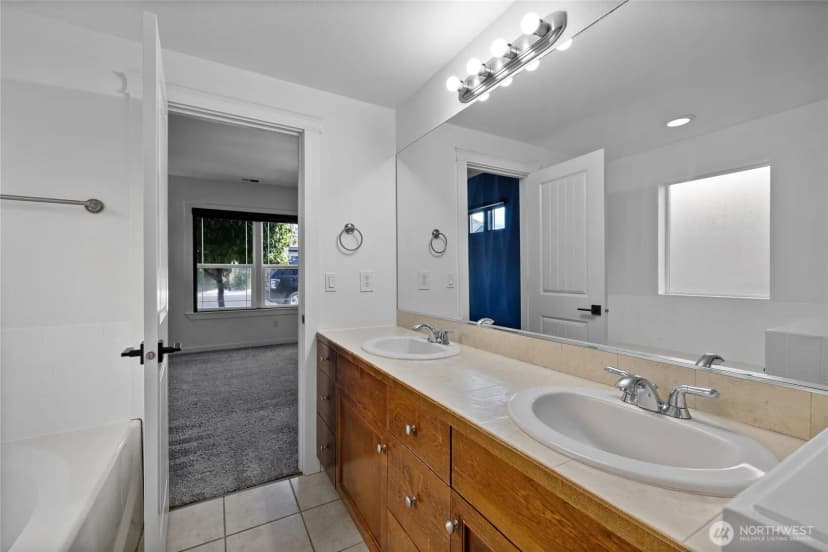 Property photo for 18530 97th Avenue Ct E, Puyallup photo 18